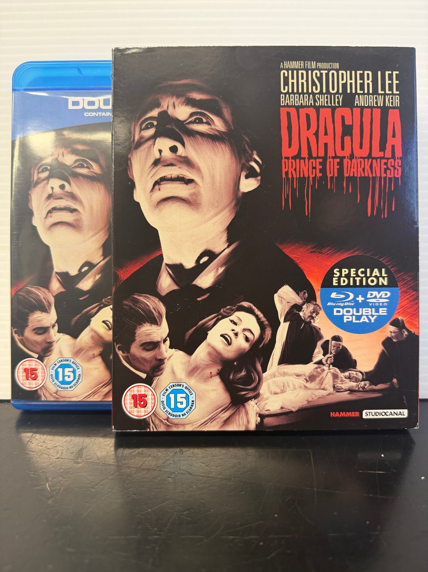 Motion Picture- Dracula: Prince Of Darkness [USED Blu-Ray]