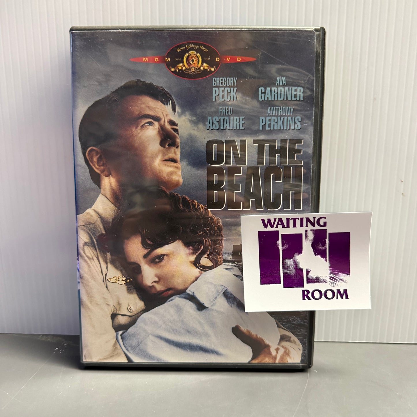 Motion Picture- On The Beach [USED DVD]